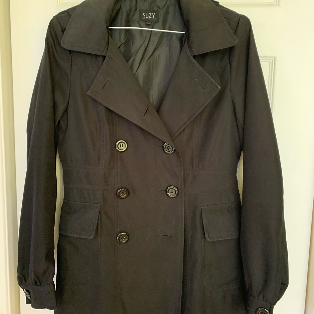 Suzy Shier Black Trench Coat with Wide Lapels